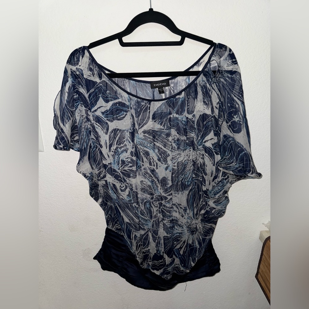 Bebe Blue Floral Top with Banded Bottom